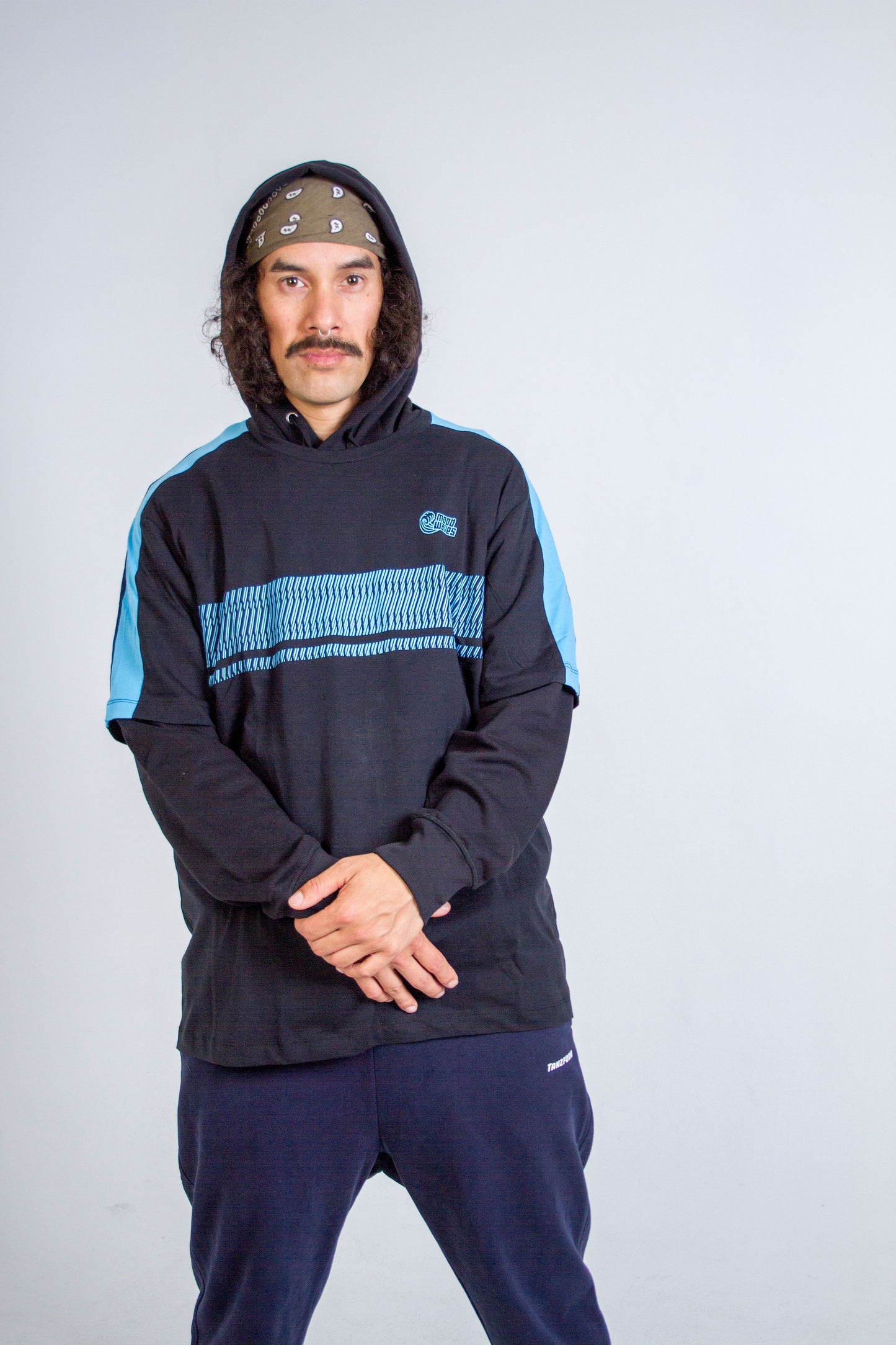 Person wearing the Mood Waves T-shirt (Blue/Black)