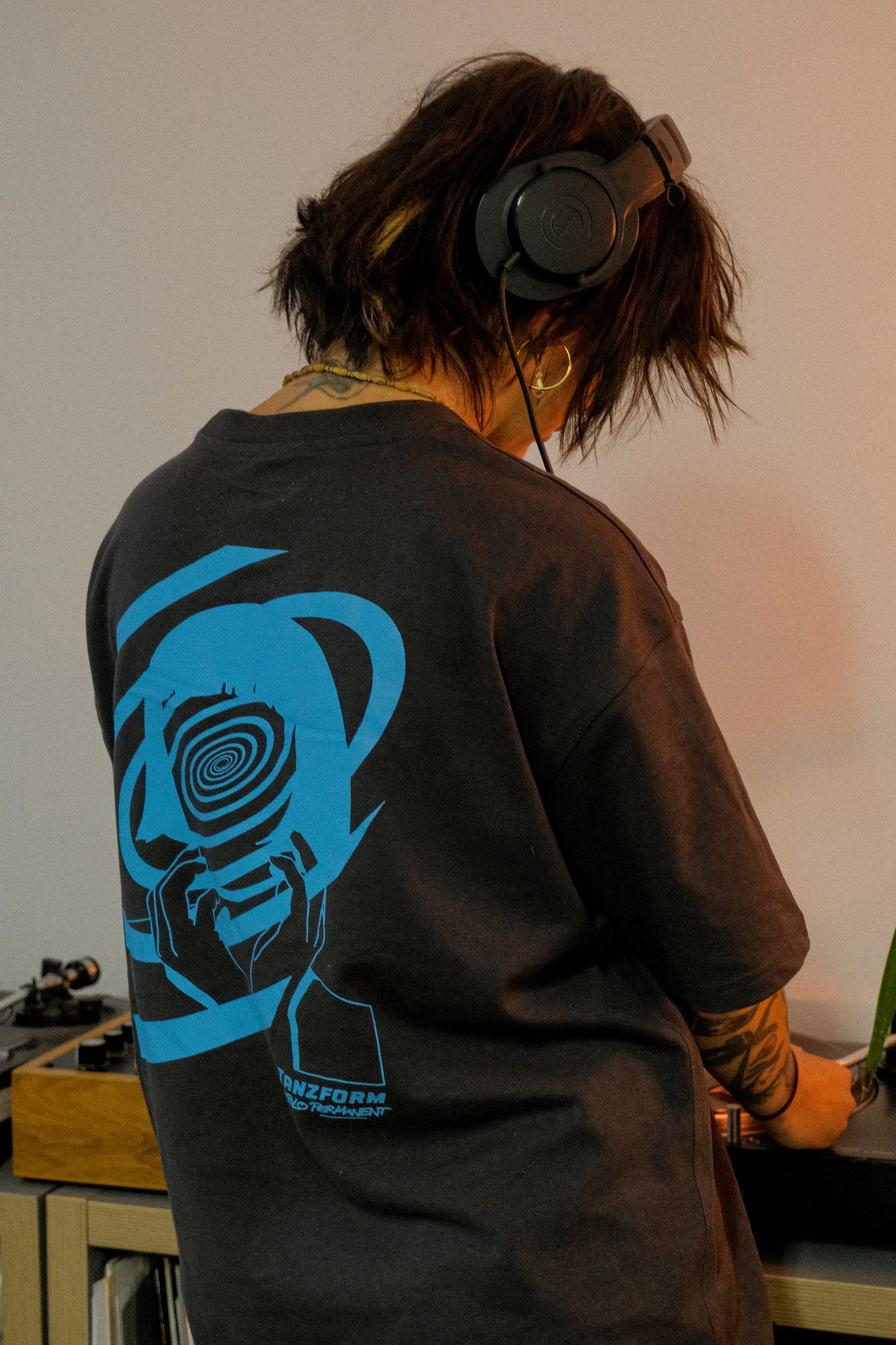 E.lina wearing tanzform tshirt