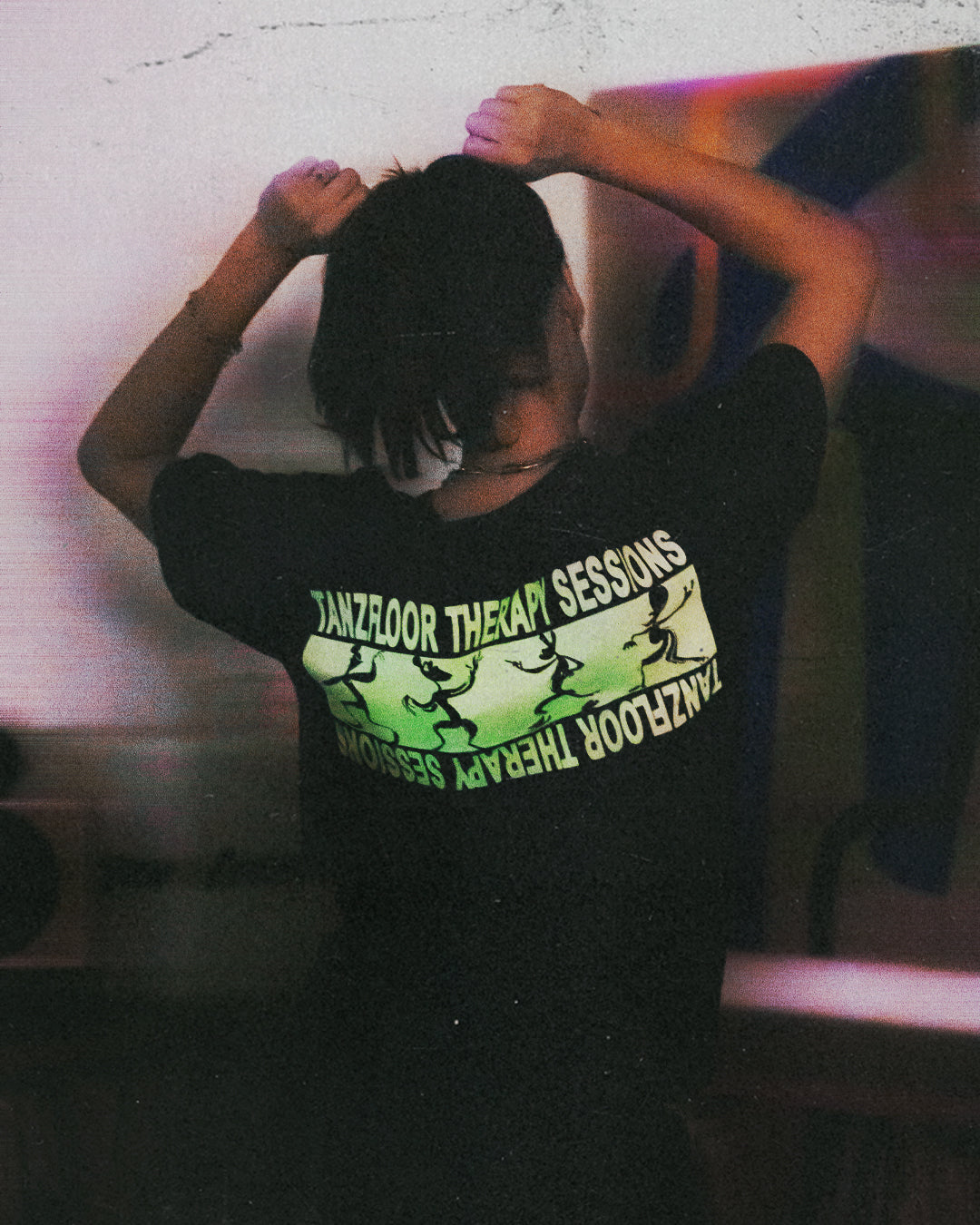 Tanzfloor Theraphy Tshirt - Black (Glow In Dark)