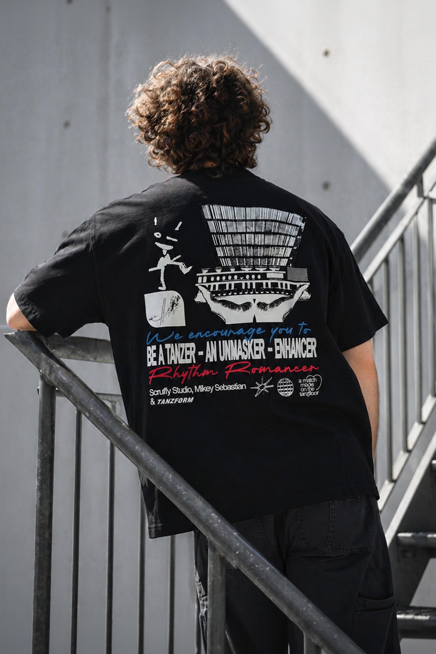 Rhythm Romancer Oversized Tshirt - Black