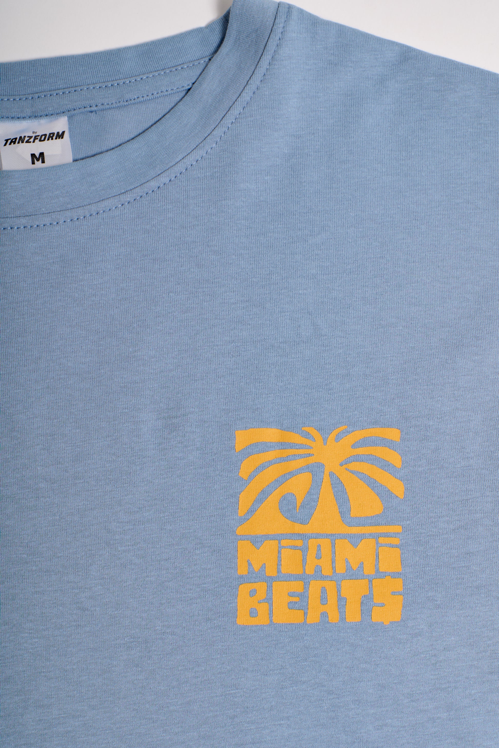 Zoomed in Tshirt by Miami beats